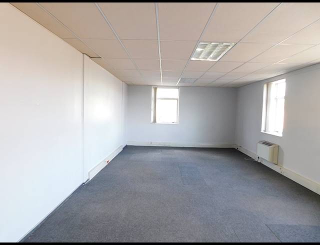 179M² OFFICE TO LET IN RANDBURG CENTRAL